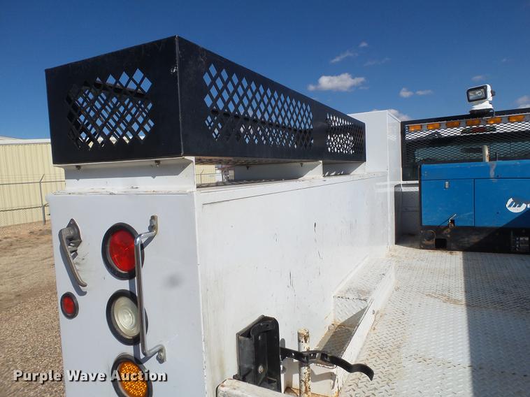 image for item EN9708 2010 Ford F550 service truck