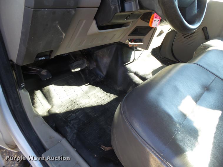 image for item EN9708 2010 Ford F550 service truck