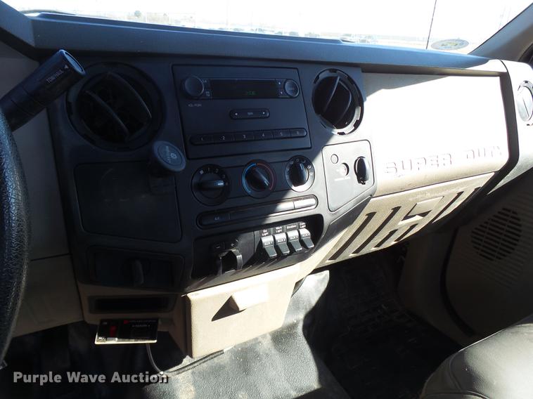 image for item EN9708 2010 Ford F550 service truck