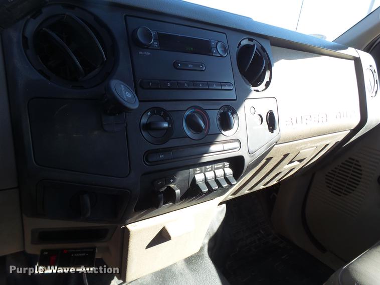 image for item EN9708 2010 Ford F550 service truck