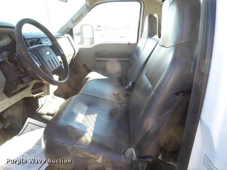 image for item EN9708 2010 Ford F550 service truck