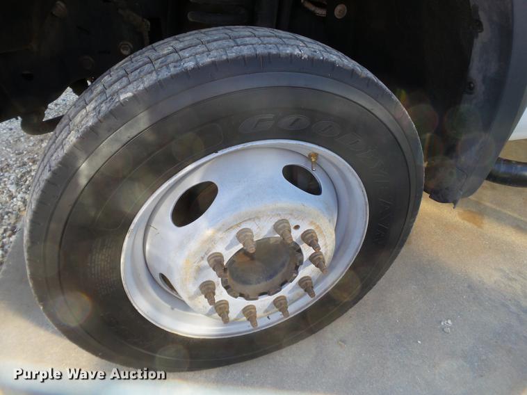 image for item EN9708 2010 Ford F550 service truck