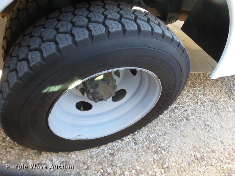 image for item EN9708 2010 Ford F550 service truck