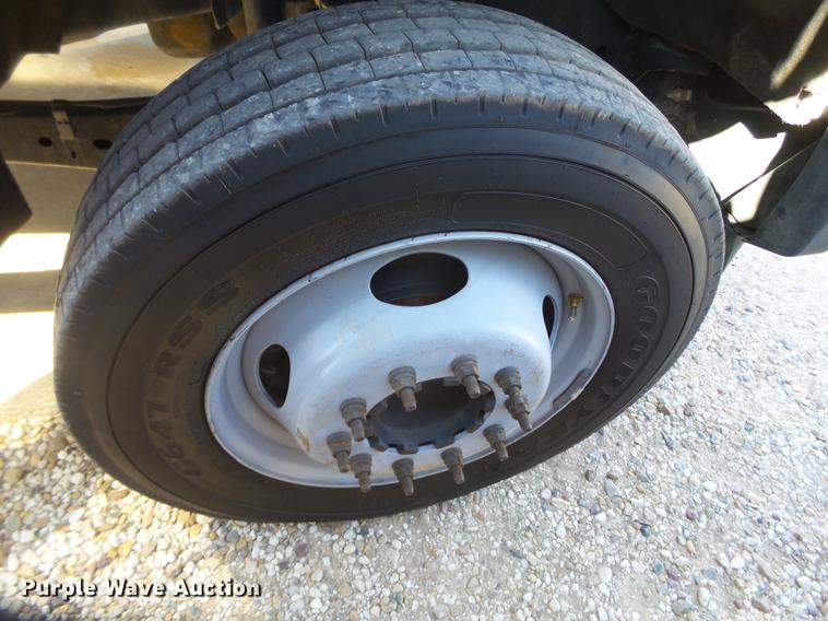 image for item EN9708 2010 Ford F550 service truck