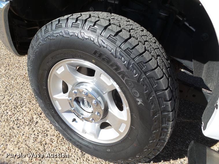 image for item EN9709 2015 Ford F250 Crew Cab pickup truck