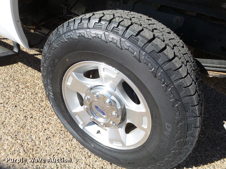 image for item EN9709 2015 Ford F250 Crew Cab pickup truck