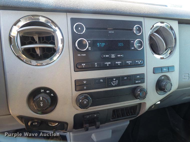 image for item EN9709 2015 Ford F250 Crew Cab pickup truck