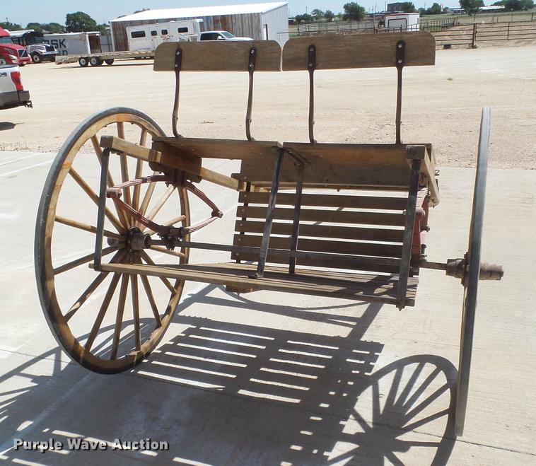 image for item EN9710 Horse buggy