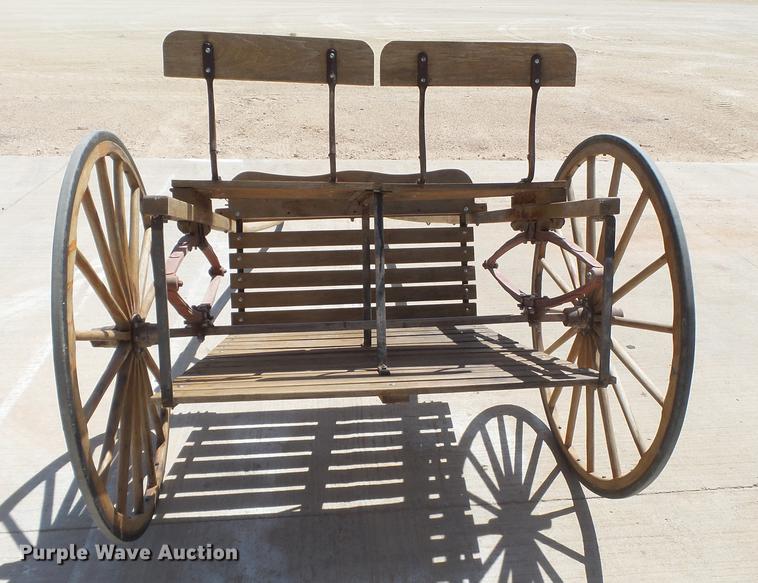image for item EN9710 Horse buggy