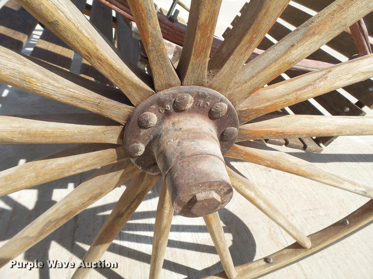 image for item EN9710 Horse buggy