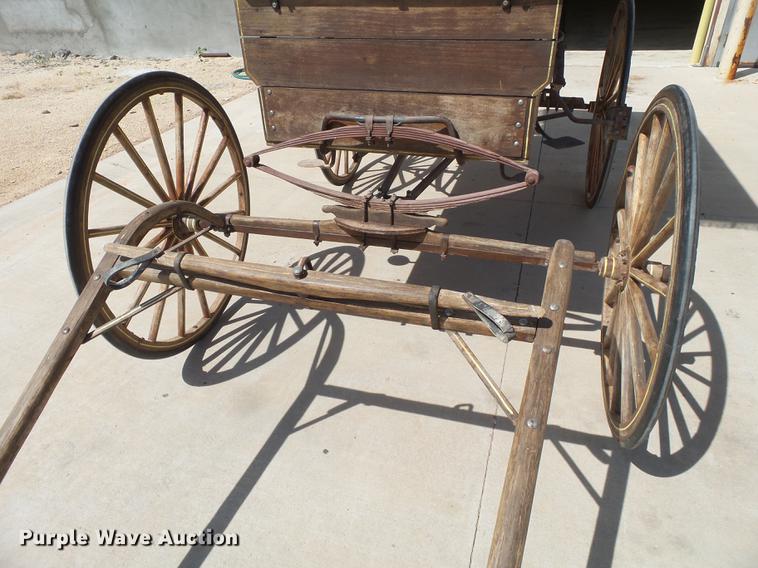 image for item EN9711 Horse carriage