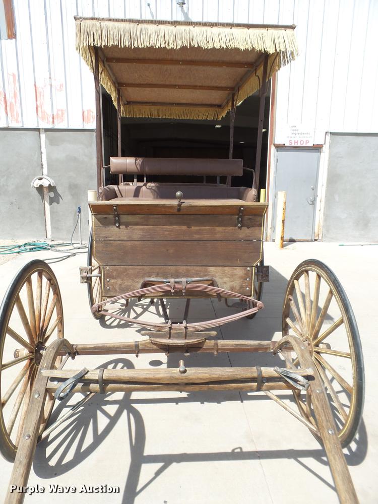 image for item EN9711 Horse carriage