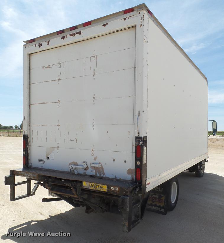 image for item EN9715 2006 Isuzu NPR box truck