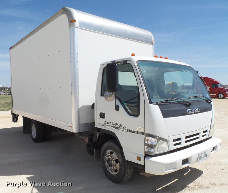 image for item EN9715 2006 Isuzu NPR box truck