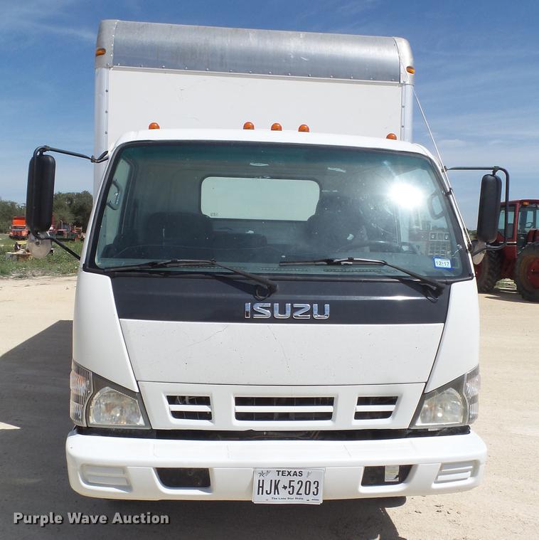 image for item EN9715 2006 Isuzu NPR box truck