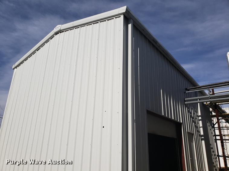 image for item EN9752 Red Iron metal building