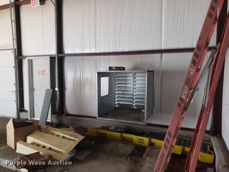 image for item EN9752 Red Iron metal building