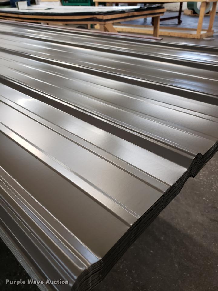 image for item EN9762 (50) sheets of metal roofing/siding