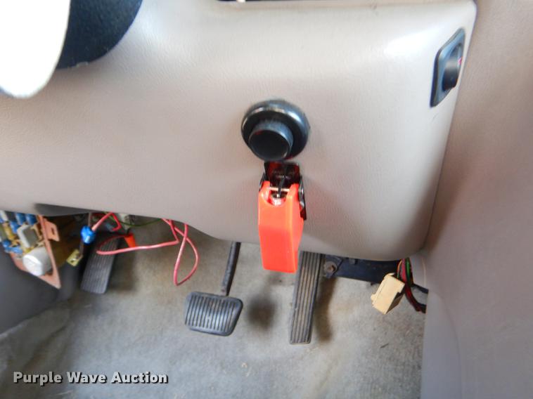 image for item ER9454 1992 Ford Mustang convertible