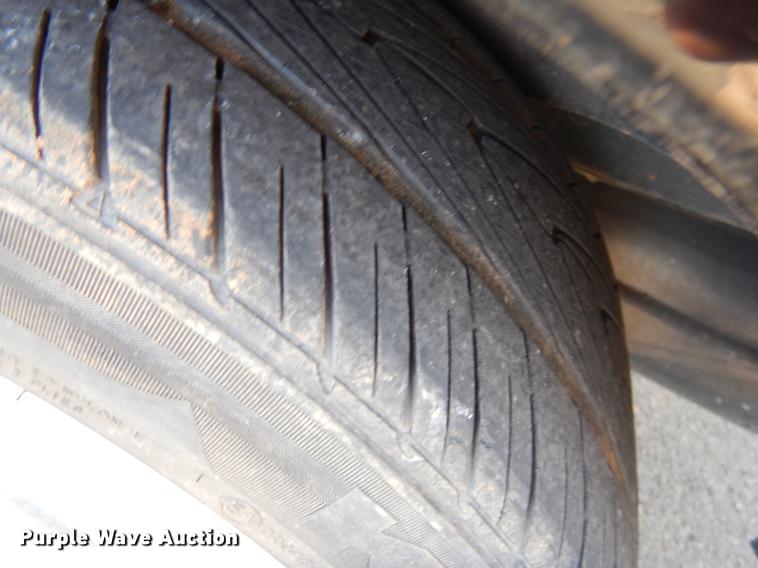 image for item ER9454 1992 Ford Mustang convertible