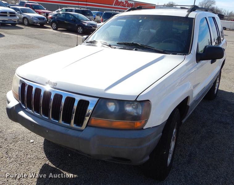 image for item ER9455 2000 Jeep Cherokee Laredo SUV