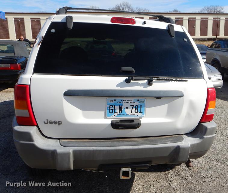 image for item ER9455 2000 Jeep Cherokee Laredo SUV