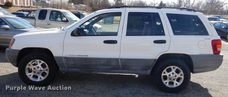 image for item ER9455 2000 Jeep Cherokee Laredo SUV