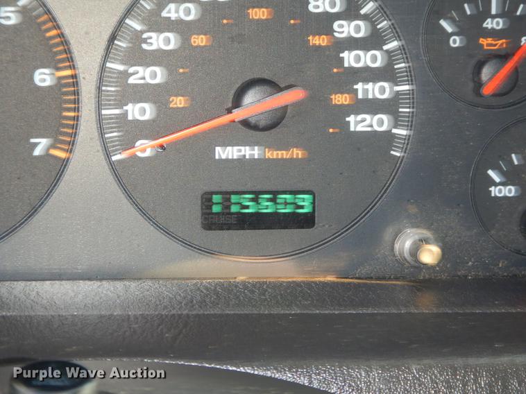 image for item ER9455 2000 Jeep Cherokee Laredo SUV