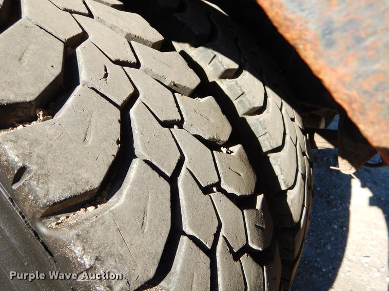 image for item ER9461 2006 International 4400 flatbed truck