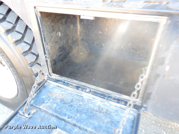 image for item ER9461 2006 International 4400 flatbed truck