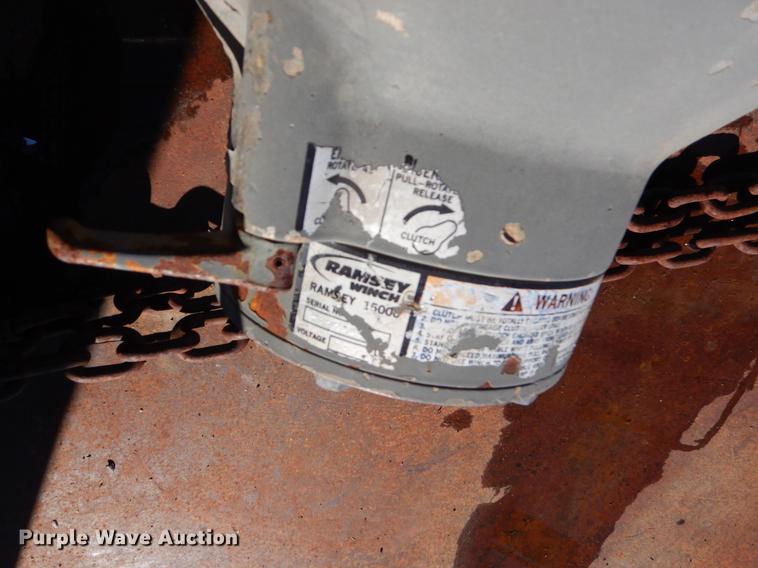 image for item ER9461 2006 International 4400 flatbed truck