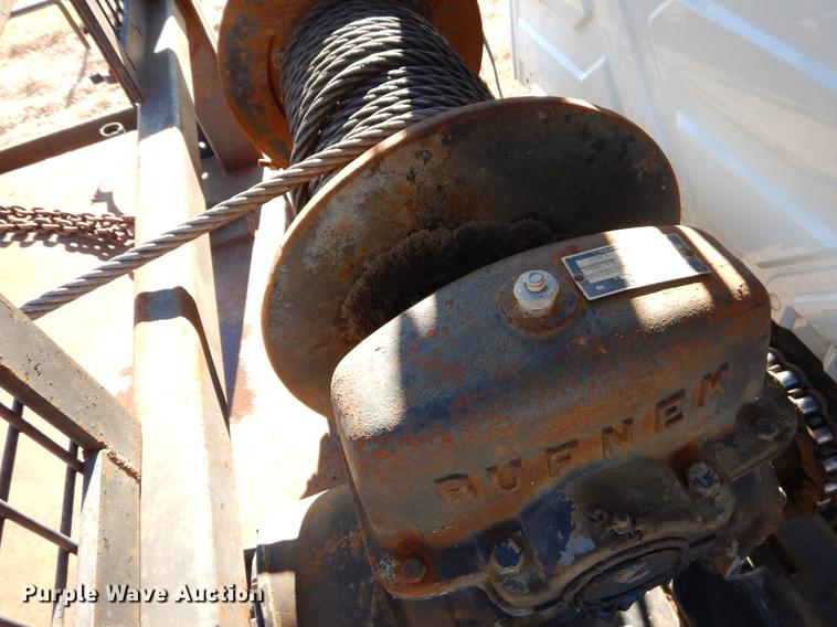 image for item ER9461 2006 International 4400 flatbed truck