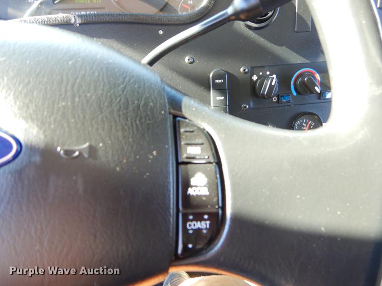 image for item ER9462 2011 Ford F59 delivery truck