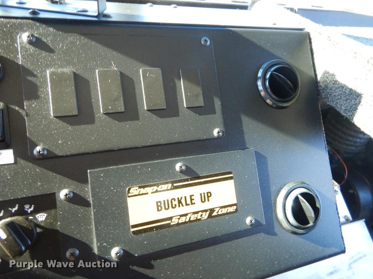 image for item ER9462 2011 Ford F59 delivery truck