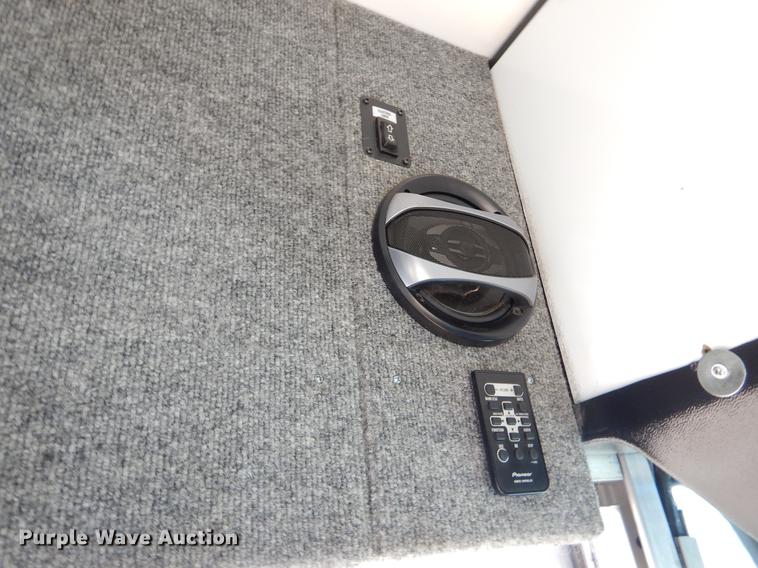 image for item ER9462 2011 Ford F59 delivery truck