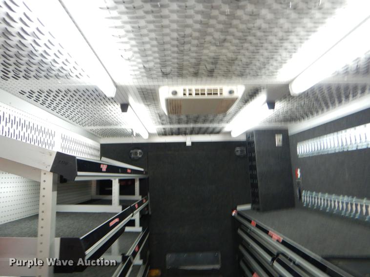 image for item ER9462 2011 Ford F59 delivery truck