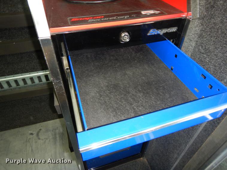 image for item ER9462 2011 Ford F59 delivery truck