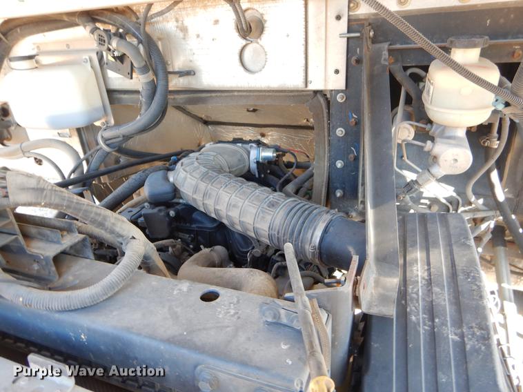 image for item ER9462 2011 Ford F59 delivery truck