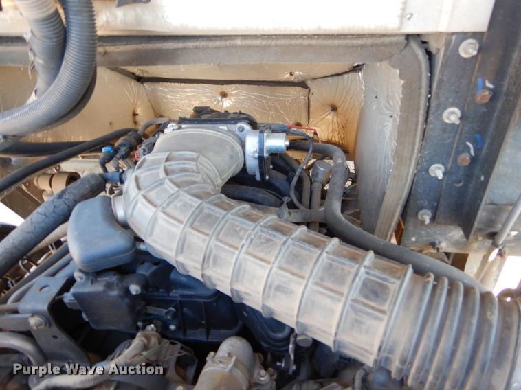 image for item ER9462 2011 Ford F59 delivery truck