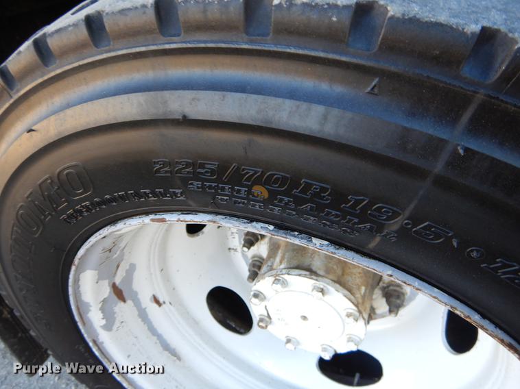 image for item ER9462 2011 Ford F59 delivery truck