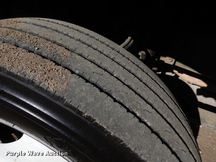 image for item ER9462 2011 Ford F59 delivery truck