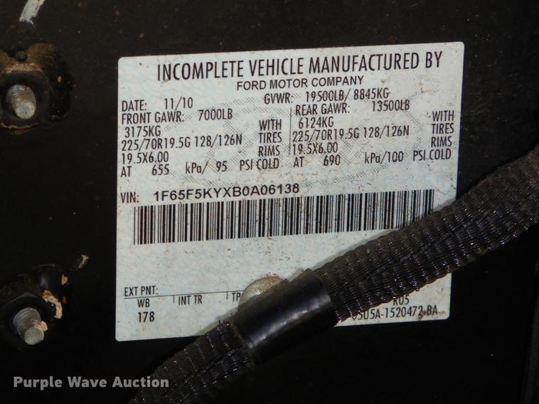 image for item ER9462 2011 Ford F59 delivery truck