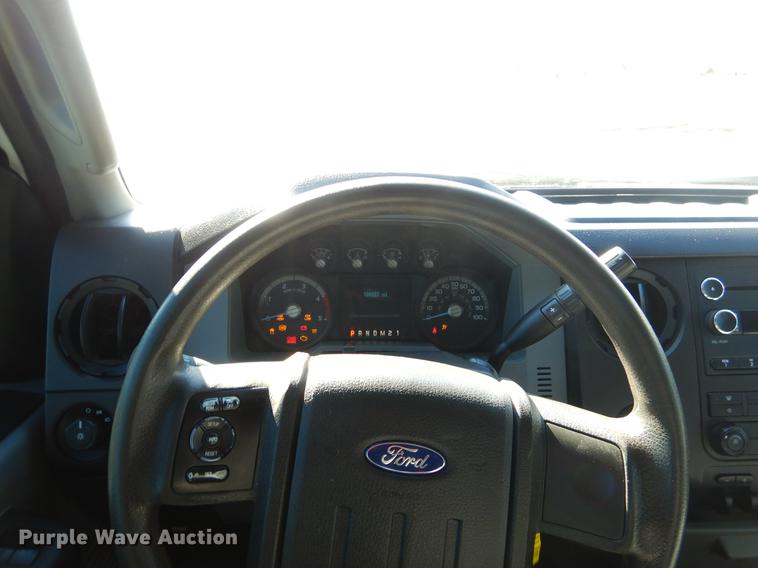 image for item ER9467 2015 Ford F450 Super Duty flatbed truck