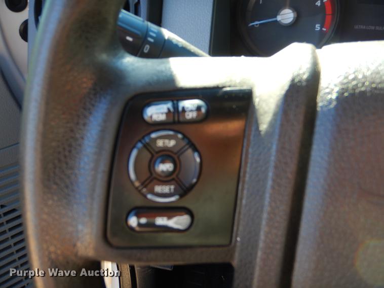 image for item ER9467 2015 Ford F450 Super Duty flatbed truck