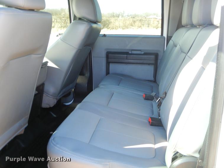 image for item ER9467 2015 Ford F450 Super Duty flatbed truck