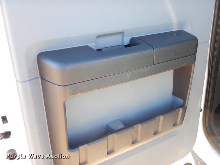 image for item ER9467 2015 Ford F450 Super Duty flatbed truck