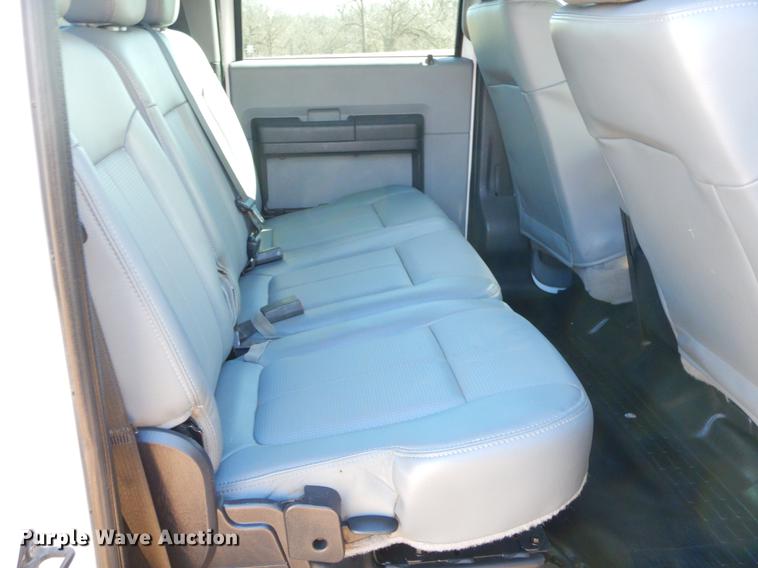 image for item ER9467 2015 Ford F450 Super Duty flatbed truck