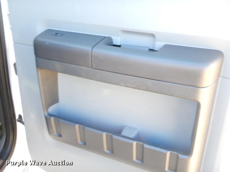 image for item ER9467 2015 Ford F450 Super Duty flatbed truck