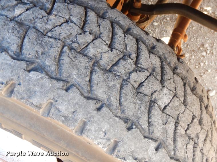 image for item ER9467 2015 Ford F450 Super Duty flatbed truck