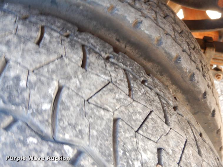 image for item ER9467 2015 Ford F450 Super Duty flatbed truck